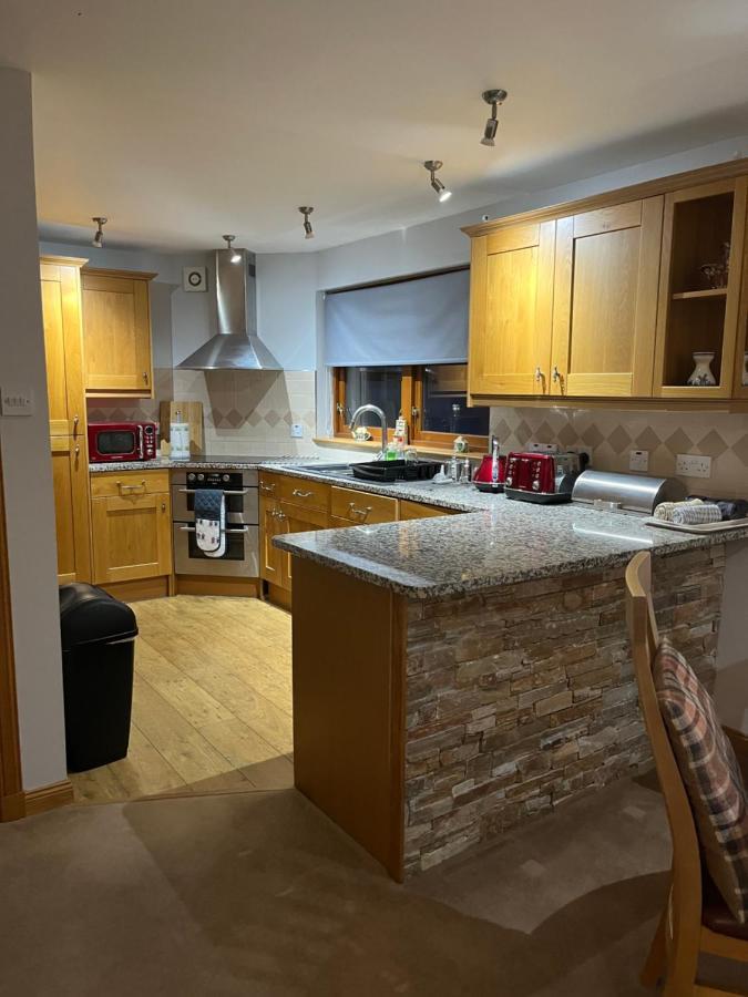 6 Canalside Apartments フォート・ウィリアム エクステリア 写真